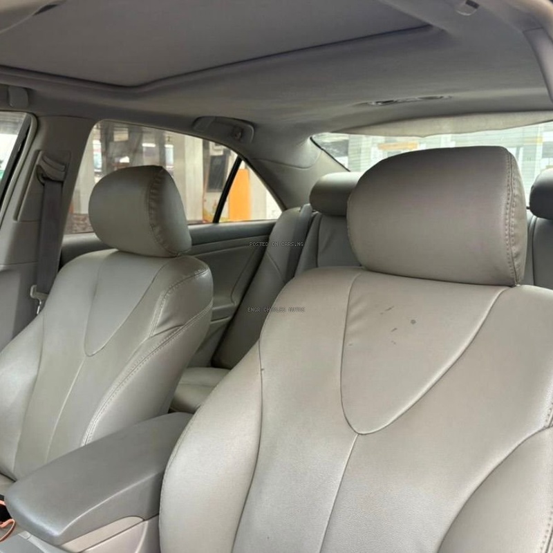 Registered 2010 Toyota Camry LE image