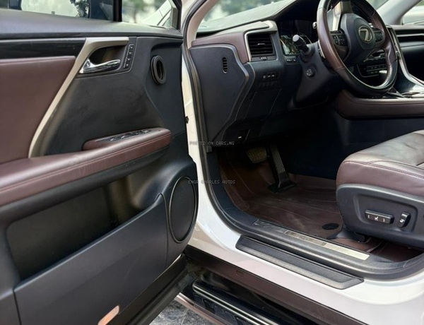 Foreign Used Lexus RX300 2020 model for Sale In Lagos