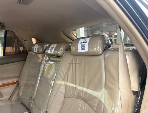 Slightly Used  2006 Lexus RX330 for Sale