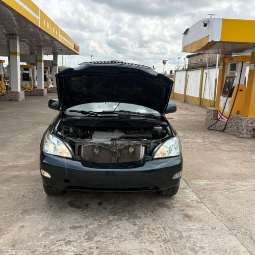 Slightly Used  2006 Lexus RX330 for Sale