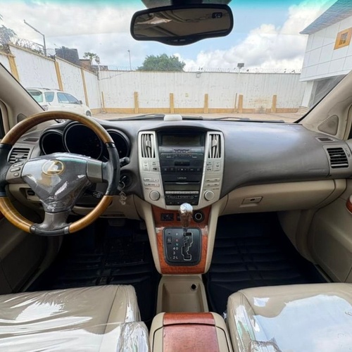 Slightly Used  2006 Lexus RX330 for Sale