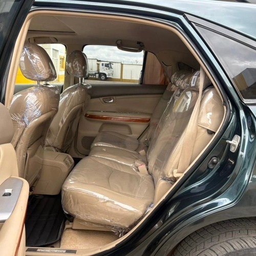 Slightly Used  2006 Lexus RX330 for Sale