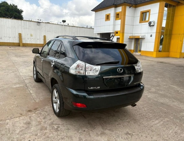 Slightly Used  2006 Lexus RX330 for Sale