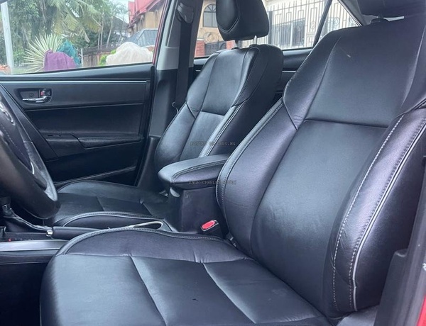 Direct Toks 2015 TOYOTA COROLLA for Sale In Lagos