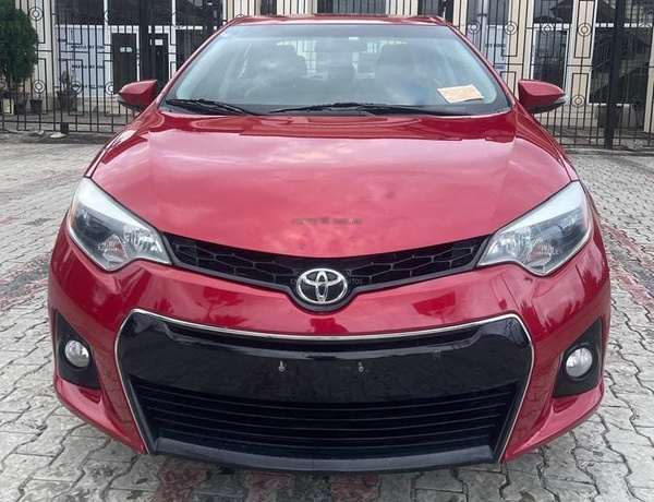 Direct Toks 2015 TOYOTA COROLLA for Sale In Lagos