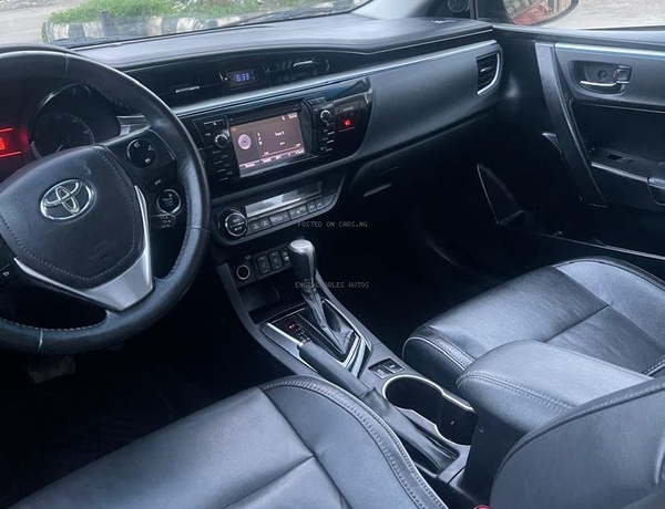Direct Toks 2015 TOYOTA COROLLA for Sale In Lagos