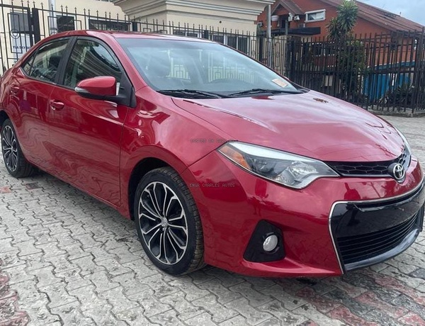 Direct Toks 2015 TOYOTA COROLLA for Sale In Lagos