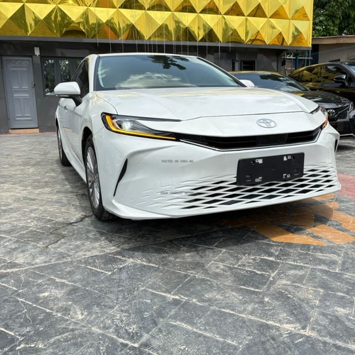 Foreign Used Toyota Camry 2025 for Sale In Lagos