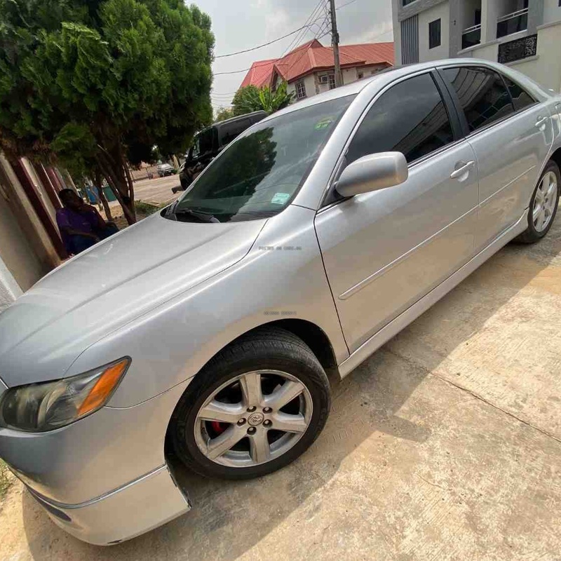 2007 Toyota Camry SE (Sport Edition) image
