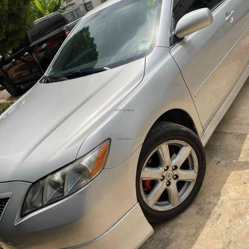 2007 Toyota Camry SE (Sport Edition) image