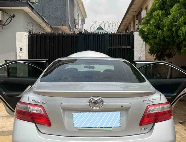 2007 Toyota Camry SE (Sport Edition)