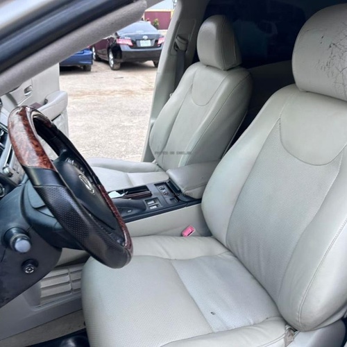 Lexus Rx350 2011 full option