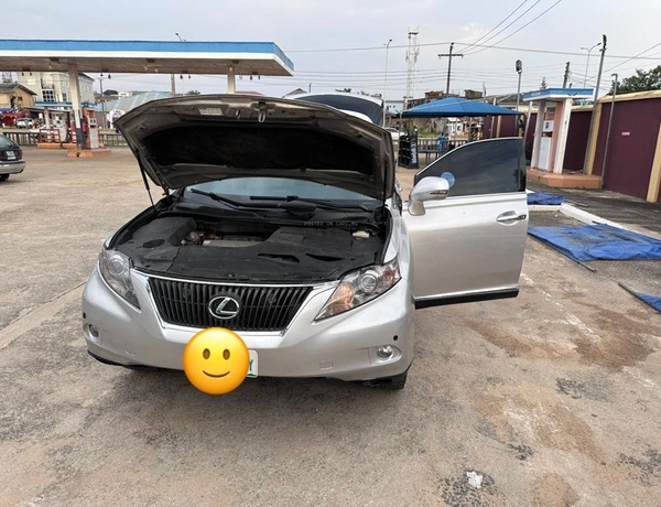 Lexus Rx350 2011 full option