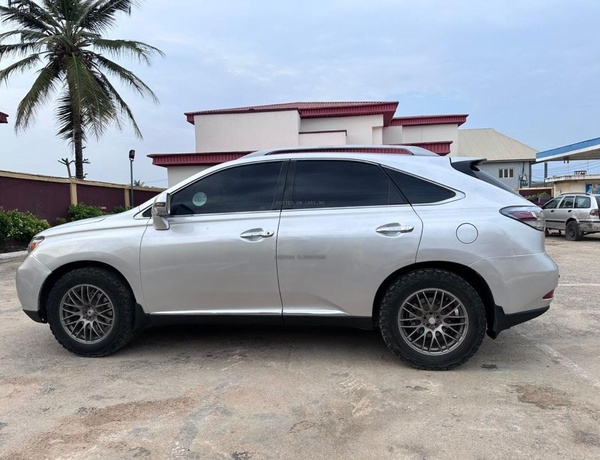 Lexus Rx350 2011 full option
