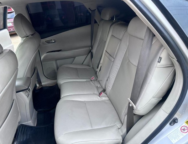 Lexus Rx350 2011 full option