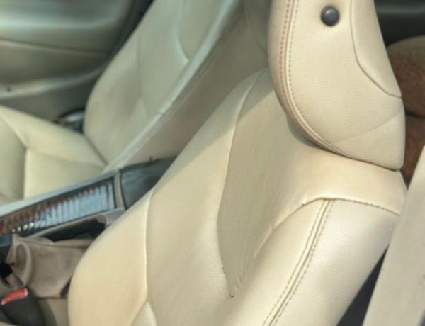 Volvo s60 2.4 2005 Automatic white In Abia State