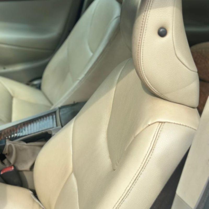 Volvo s60 2.4 2005 Automatic white In Abia State image