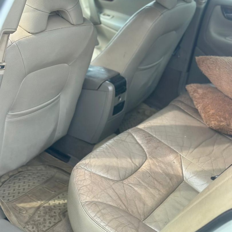 Volvo s60 2.4 2005 Automatic white In Abia State image