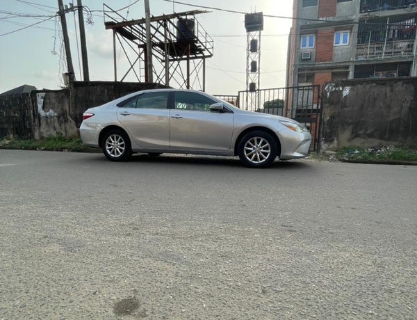 Foreign Used Toyota Camry LE 2015 for Sale In Lagos