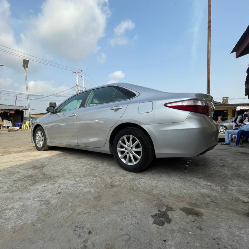 Foreign Used Toyota Camry LE 2015 for Sale In Lagos image