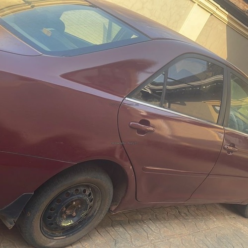 TOYOTA CAMRY 2004 IN LAGOS