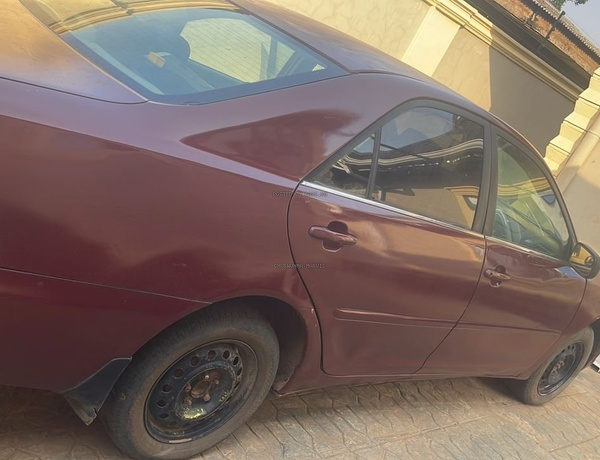 TOYOTA CAMRY 2004 IN LAGOS