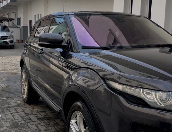 Land Rover Range Rover Evoque Pure Plus 2012