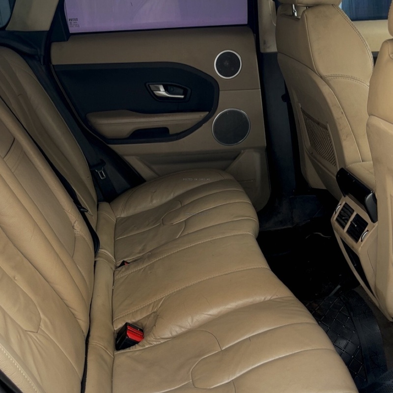 Land Rover Range Rover Evoque Pure Plus 2012 image