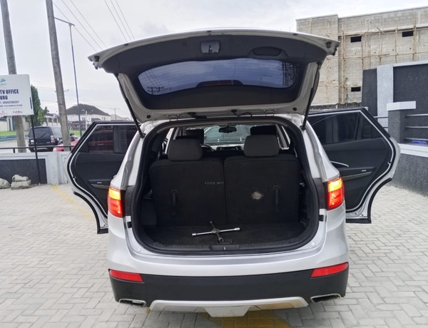 Hyundai Santa Fe 2015 for Sale In Rivers State