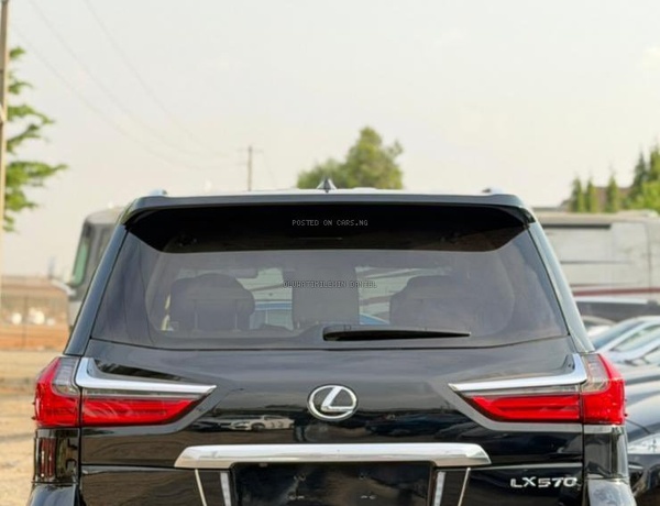 2017 LEXUS LX570 BELGIUM STANDARD  PERFECT V8 ENGINE PRISTINE