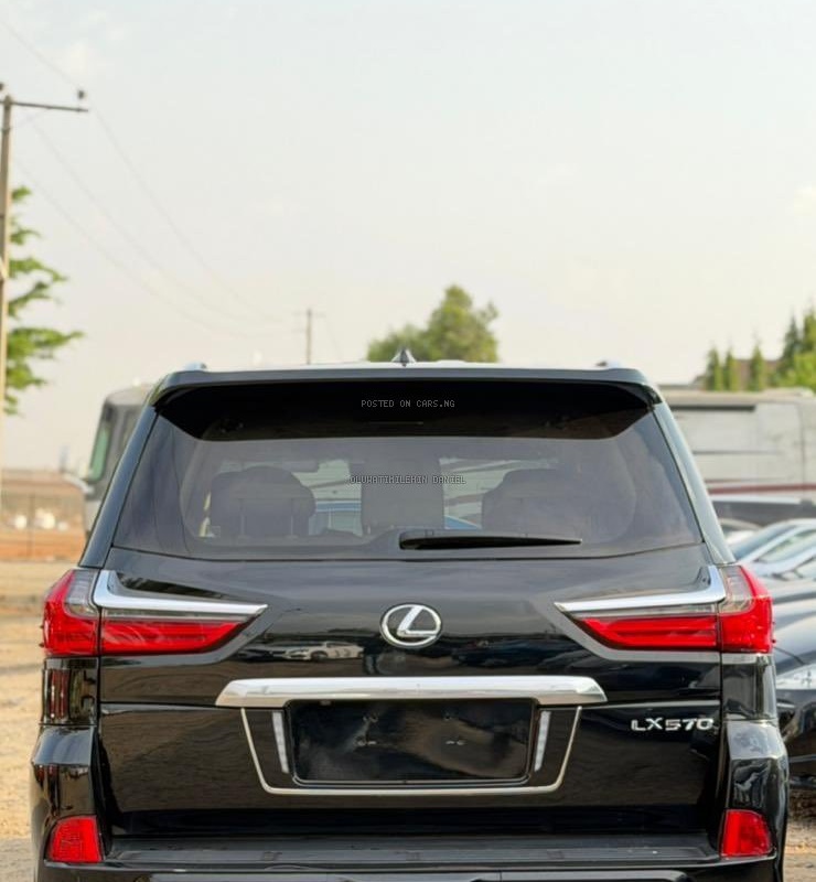 2017 LEXUS LX570 BELGIUM STANDARD  PERFECT V8 ENGINE PRISTINE image