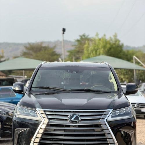 2017 LEXUS LX570 BELGIUM STANDARD  PERFECT V8 ENGINE PRISTINE