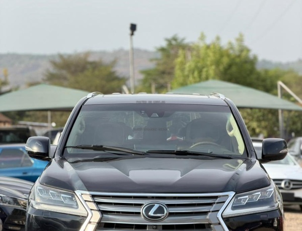 2017 LEXUS LX570 BELGIUM STANDARD  PERFECT V8 ENGINE PRISTINE