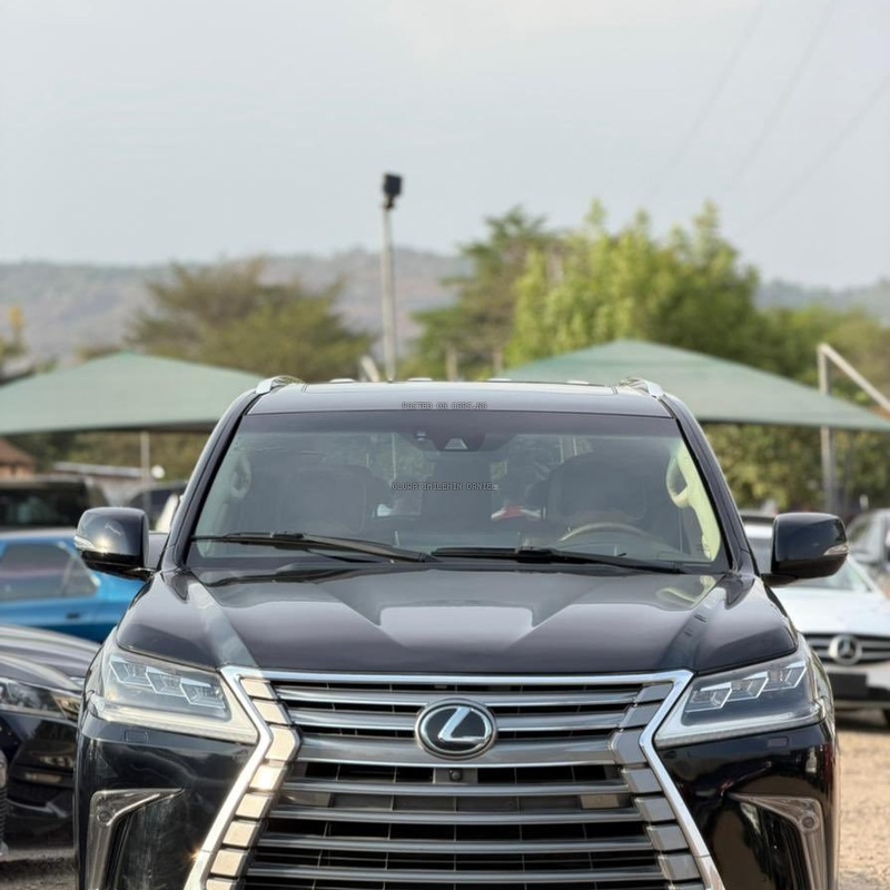 2017 LEXUS LX570 BELGIUM STANDARD  PERFECT V8 ENGINE PRISTINE image