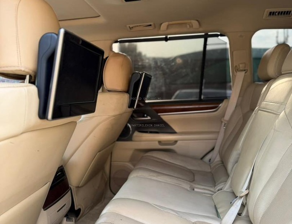 2017 LEXUS LX570 BELGIUM STANDARD  PERFECT V8 ENGINE PRISTINE