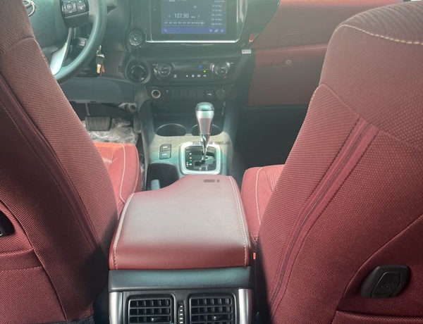 Foreign Used Toyota Hilux 2025 for Sale In Lagos