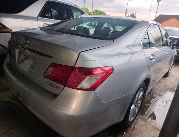 Foreign Used Lexus ES 350 2007 Model