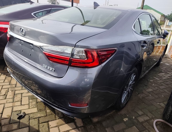Lexus ES 350 2016 Model Foreign Used