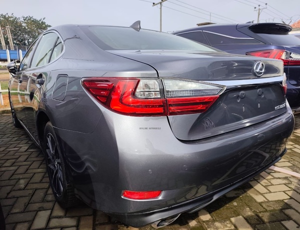 Lexus ES 350 2016 Model Foreign Used