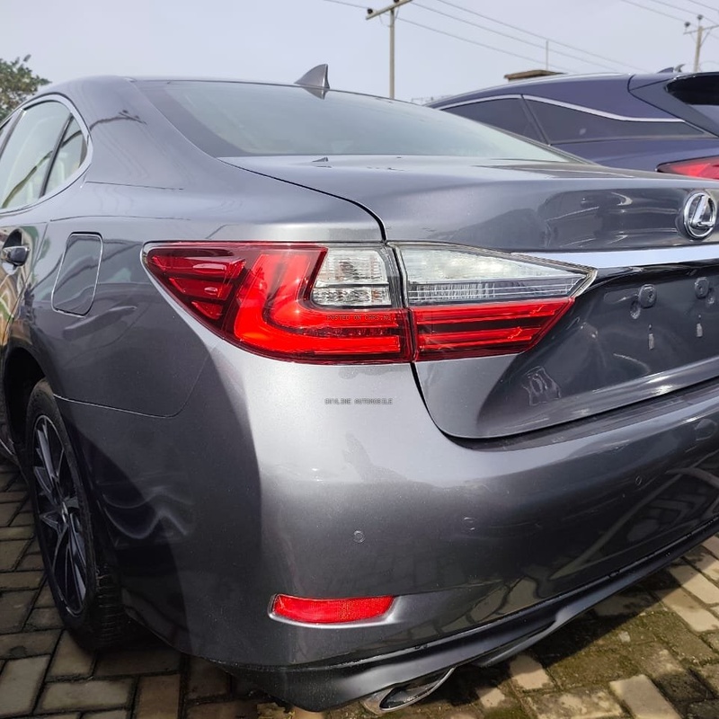 Lexus ES 350 2016 Model Foreign Used image