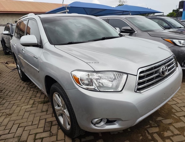 Toyota Highlander 2009 Limited Edition. Foreign Used