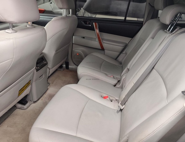 Toyota Highlander 2009 Limited Edition. Foreign Used