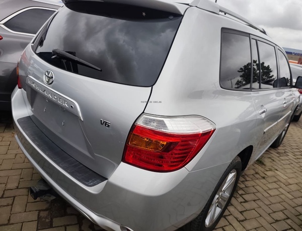 Toyota Highlander 2009 Limited Edition. Foreign Used