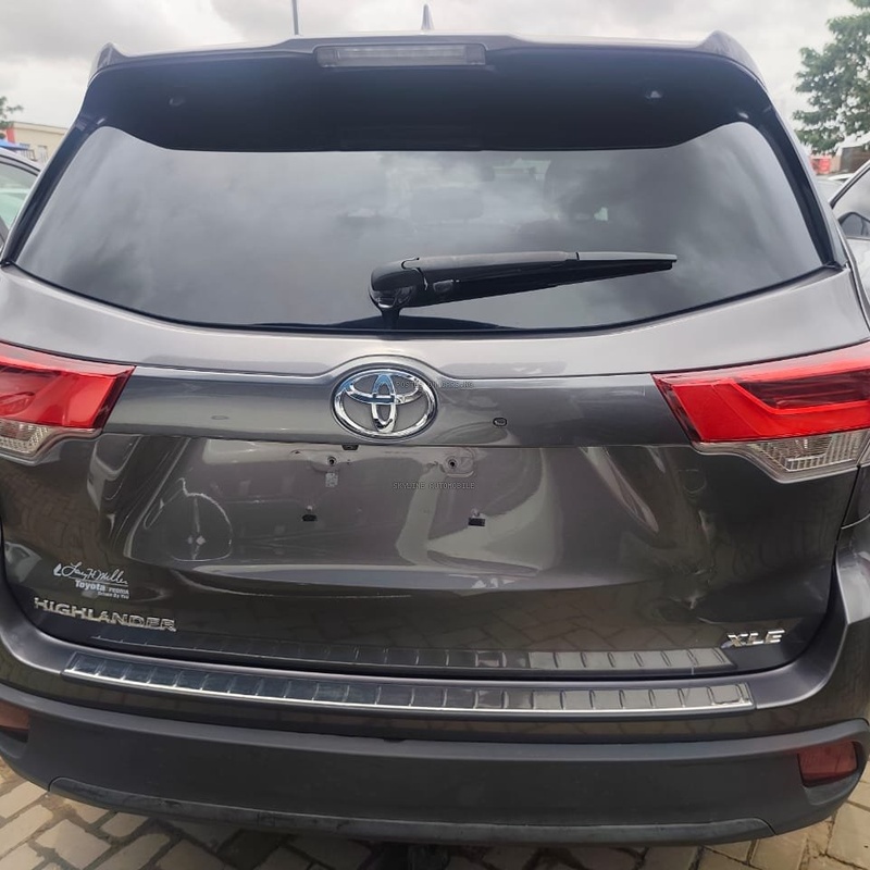 Toyota Highlander 2016 XLE Edition Foreign Used image