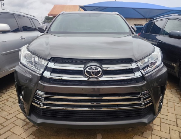 Toyota Highlander 2016 XLE Edition Foreign Used