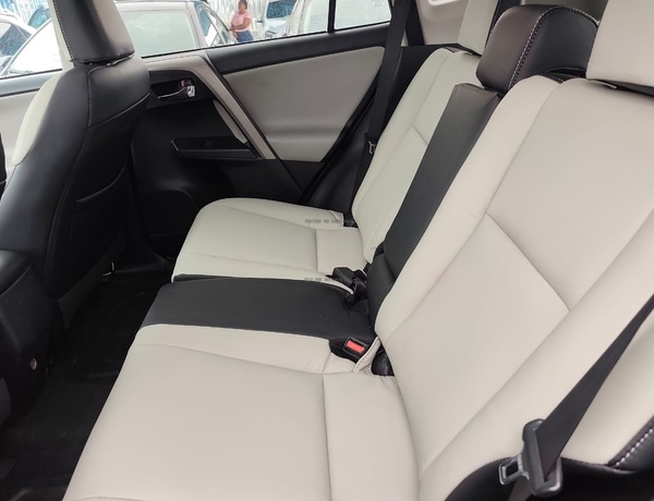 Toyota RAV4 2016 XLE Edition Foreign Used