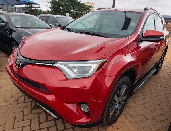 Toyota RAV4 2016 XLE Edition Foreign Used