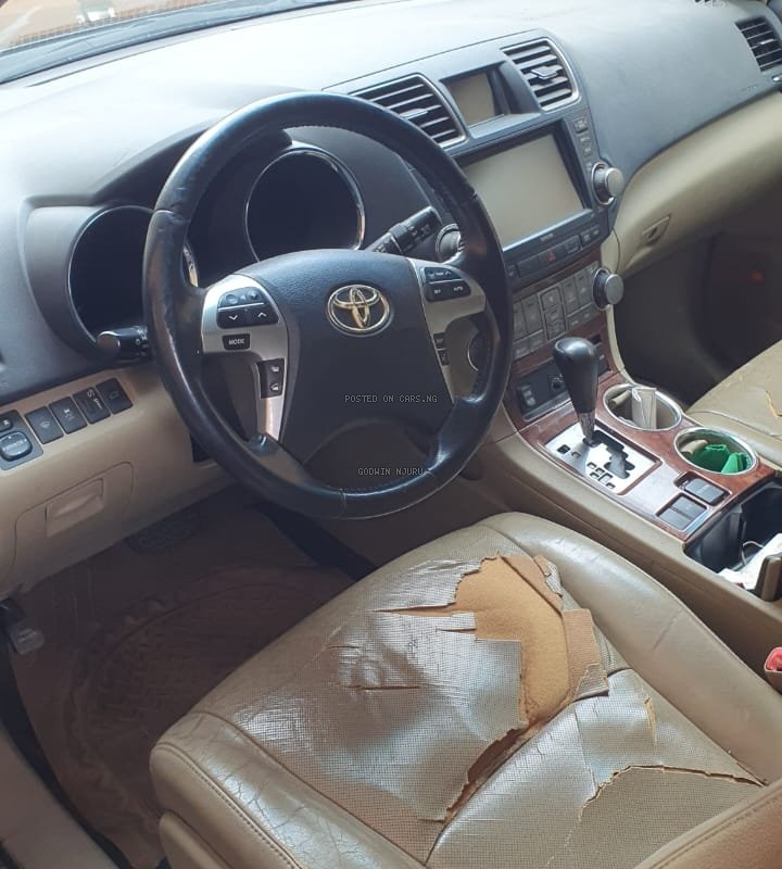 Toyota Highlander 2012 for Sale In Lagos image