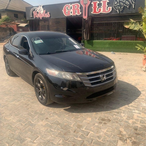 Foreign Used Honda Crosstour 2012 in Abuja