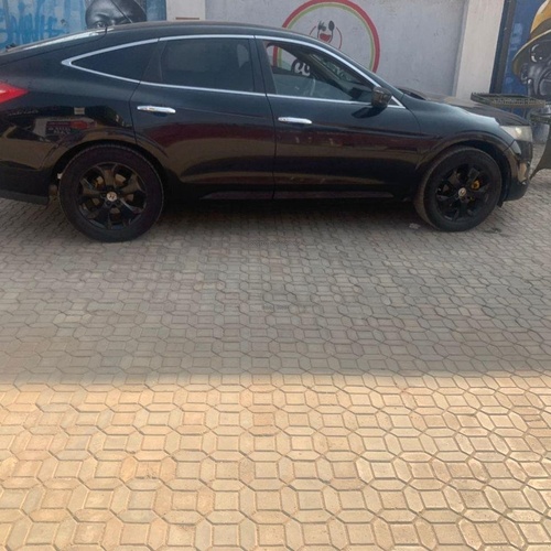 Foreign Used Honda Crosstour 2012 in Abuja